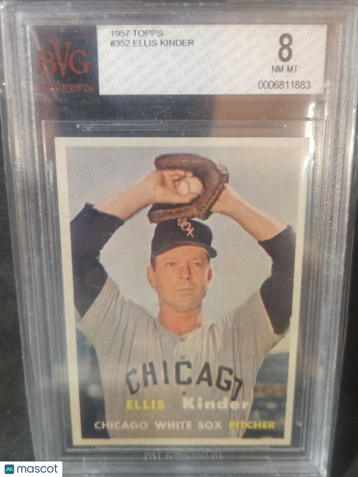 1957 Topps Ellis Kinder #352 BVG 8
